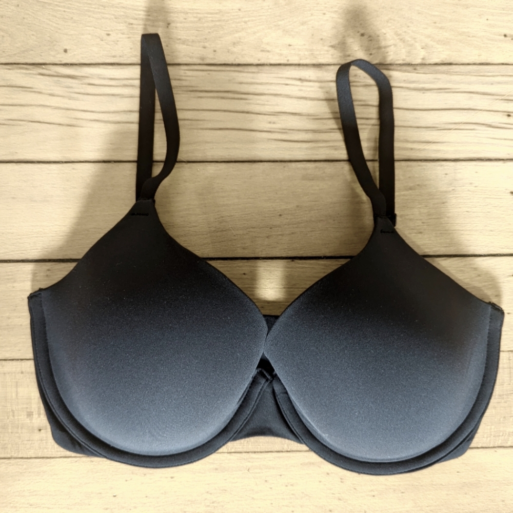 Skims Fits Everybody NWOT Underwire T-Shirt Bra 32DD